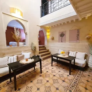 2* Affittacamere Casa Sophia
